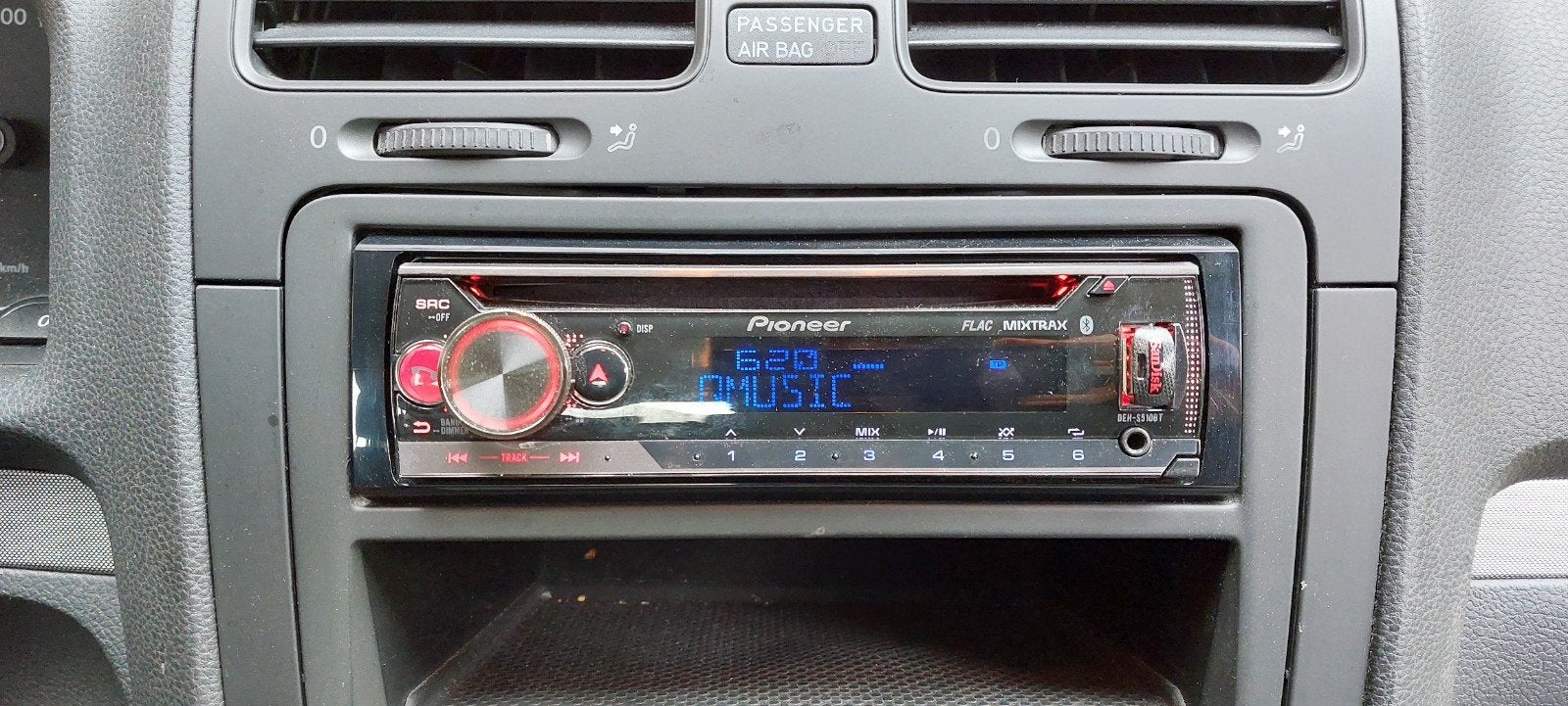 Pioneer DEH-S510BT Autoradio met Bluetooth en USB, Auto diversen, Ophalen of Verzenden, Zo goed als nieuw