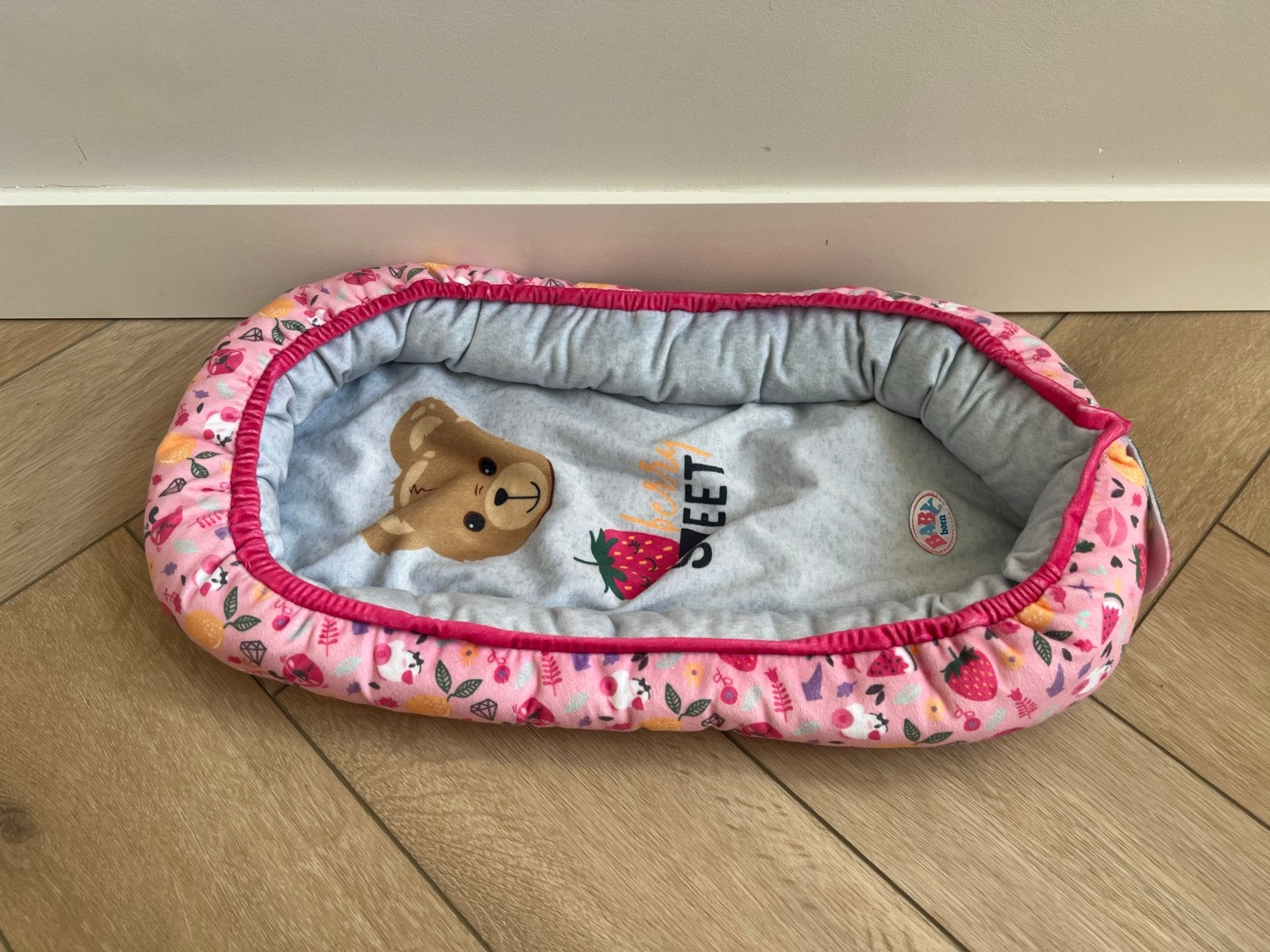 Baby Born poppennestje, Ophalen, Zo goed als nieuw, Babypop