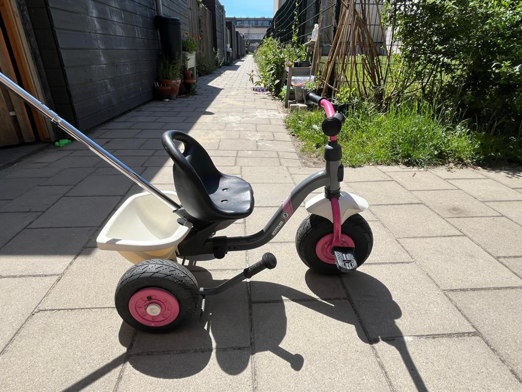Kettler driewieler met duwstang en bakje, Ophalen, Gebruikt, Duwstang