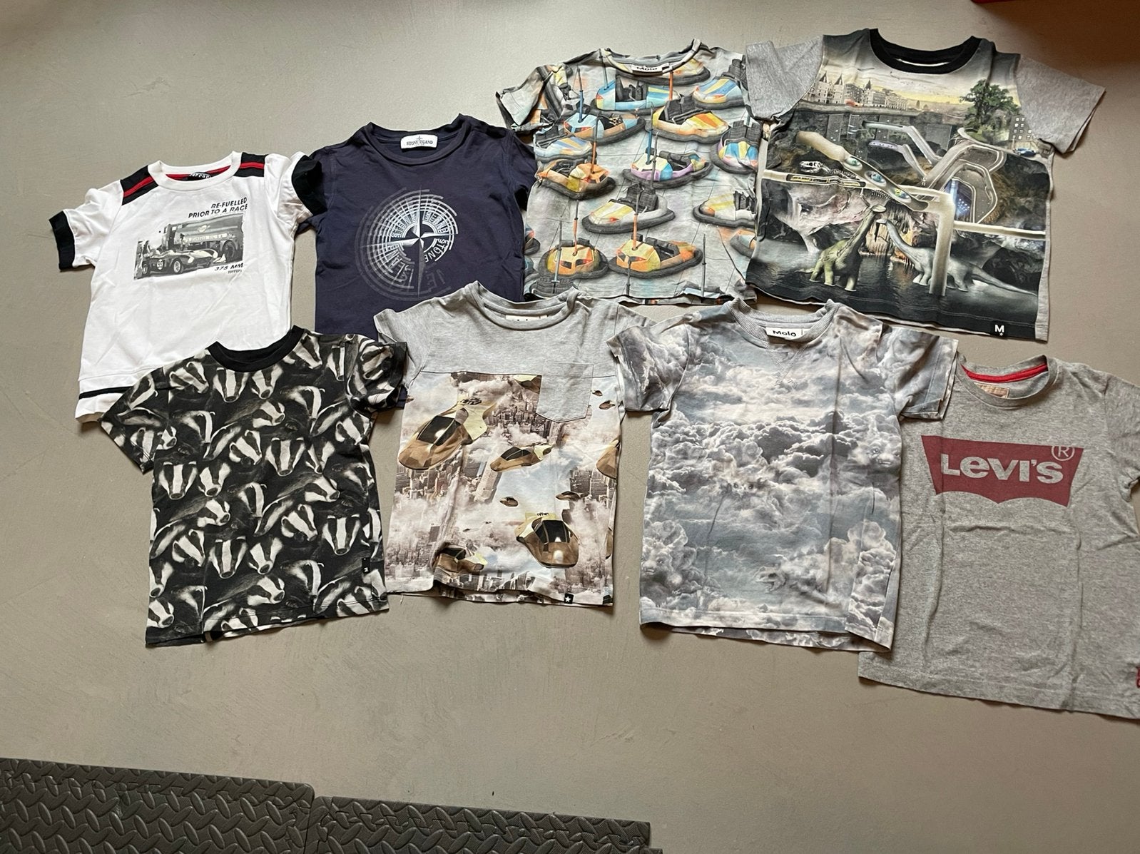 Merken t-shirts maat 104 Stone Island Molo Ferrari Levi’s, Ophalen of Verzenden, Zo goed als nieuw