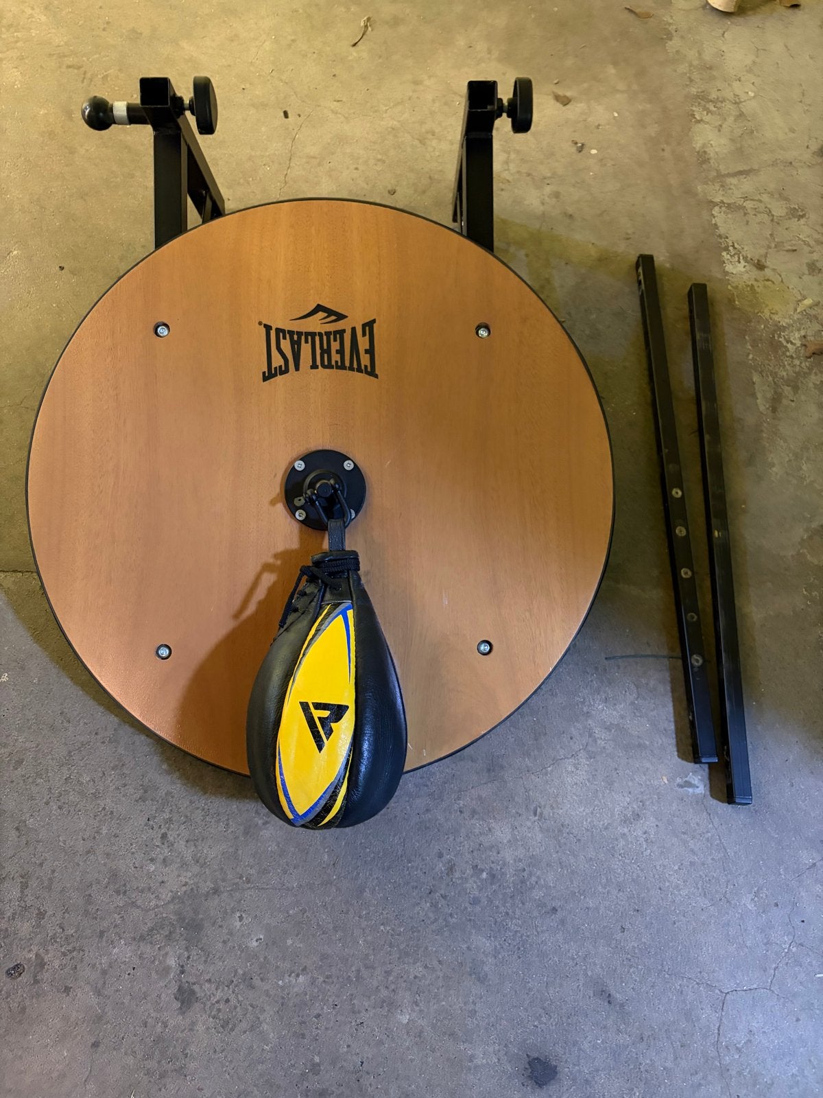 Everlast Boksbal met Platform - Zo goed als nieuw, Ophalen, Zo goed als nieuw, Boksbal