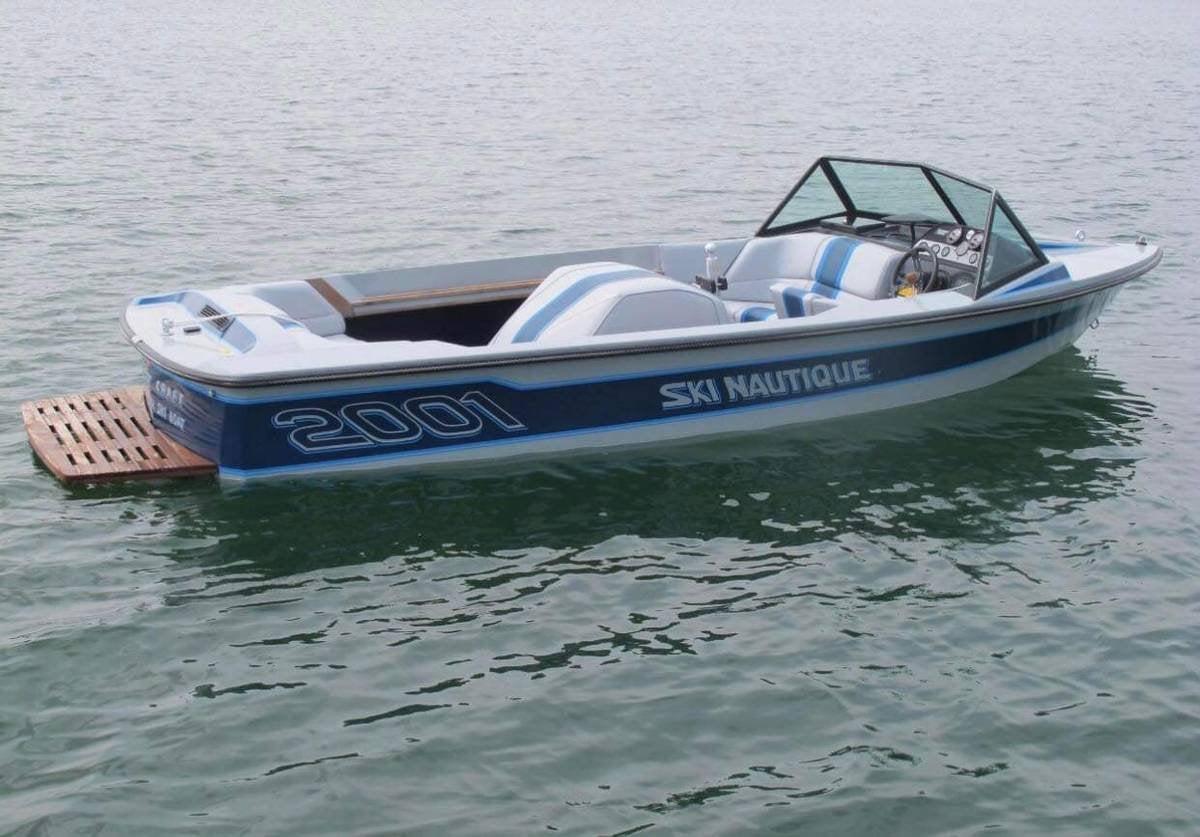 Gezocht Ski Nautique 2001 uit 1988 of 1989, Ophalen, Motor en Techniek, Motorboot
