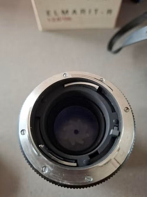 Leicaflex elmarit 1:2.8/135mm lens Leica  175 euro, Ophalen of Verzenden, Zo goed als nieuw, Standaardlens