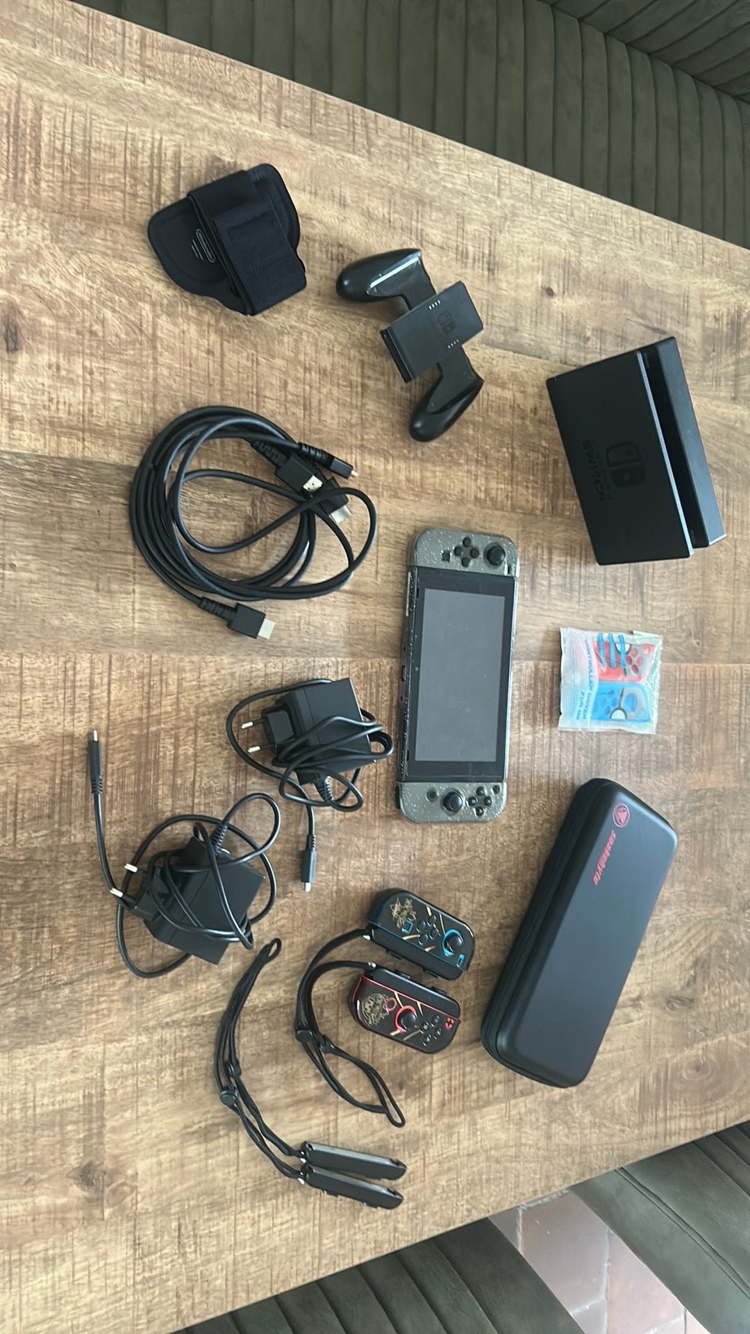 Nintendo Switch + accessoires (zie beschrijving), Ophalen, Gebruikt, Met 3 controllers of meer, Switch Original