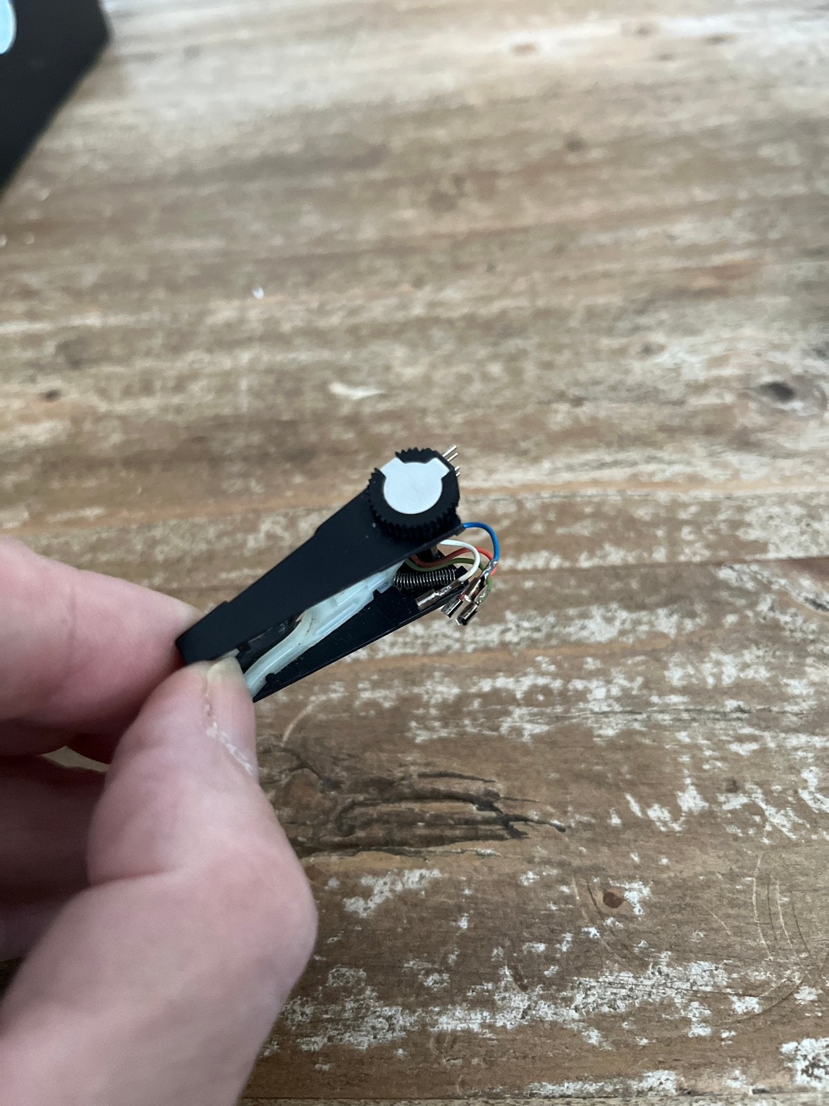 Dual TK25 Platenspeler Elementhouder - Zo goed als nieuw, Audio, Tv en Foto, Ophalen of Verzenden, Zo goed als nieuw, Platenspeler-onderdeel