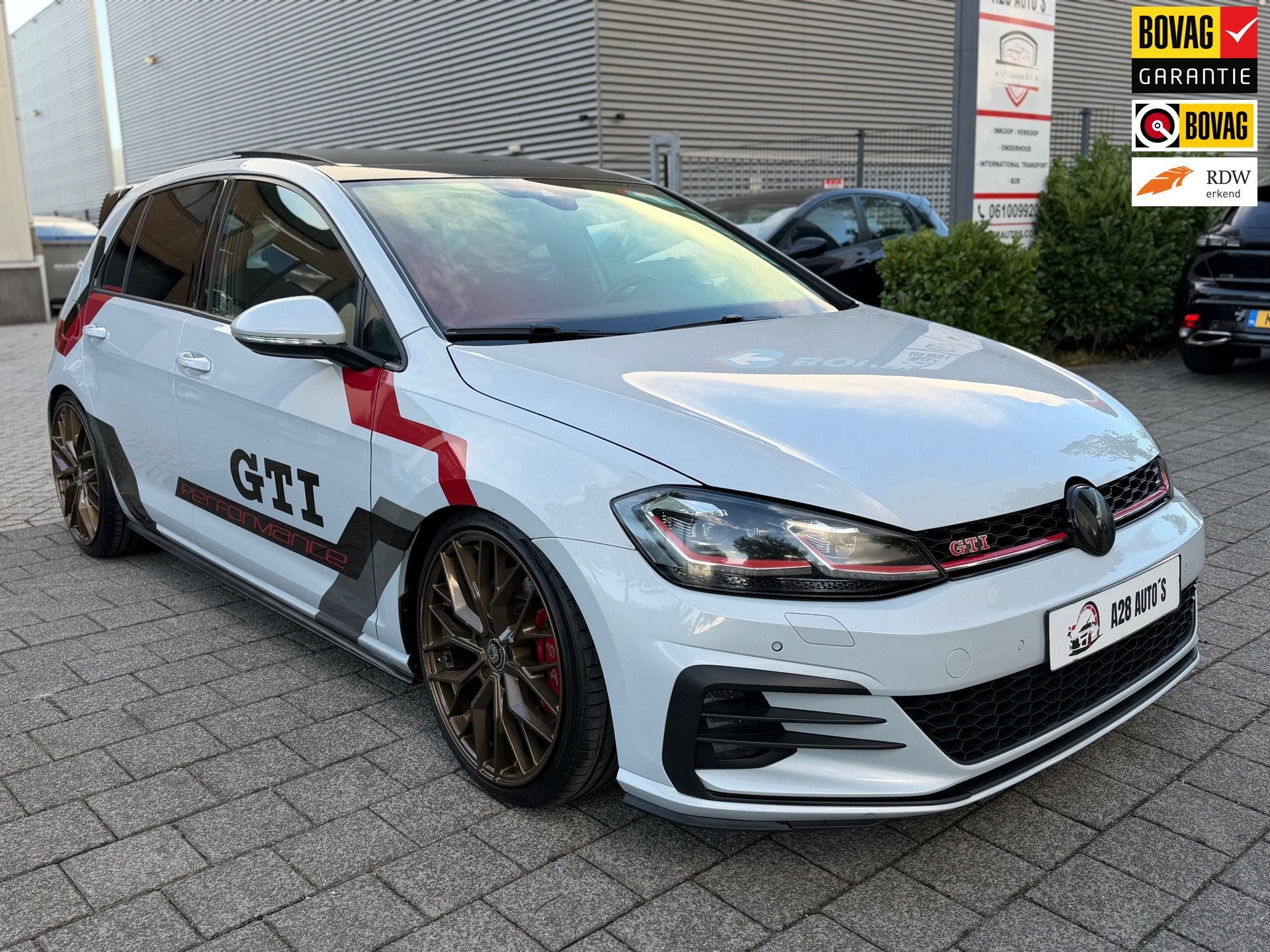 Volkswagen GOLF 2.0 TSI GTI Performance|Pano|Achteruitrij ca, Dealer onderhouden, Stof, Gebruikt, Euro 6