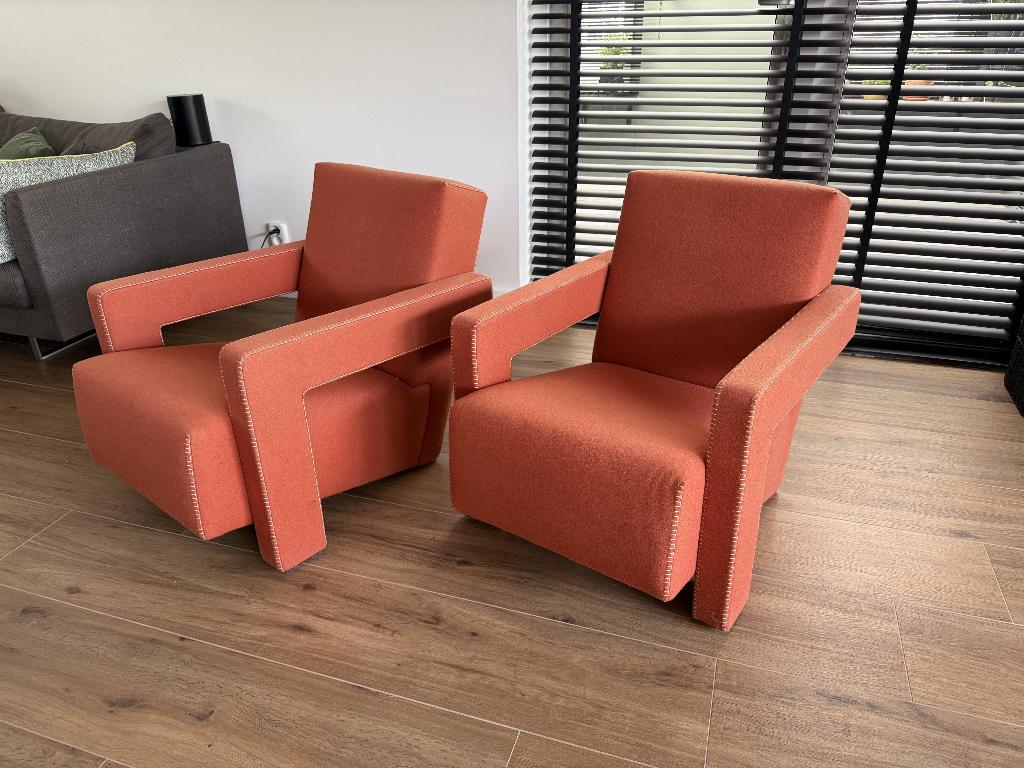 Cassina "Utrecht" fauteuil (2 stuks), Huis en Inrichting, Ophalen, Gebruikt, 75 tot 100 cm, Stof