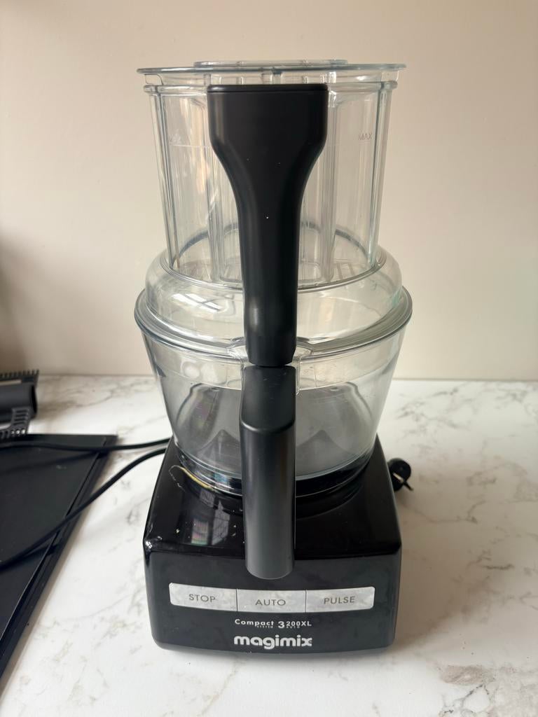 Magimix 3200XL Foodprocessor met citruspers, 2 tot 3 liter, Ophalen of Verzenden, Gebruikt, 1 snelheid