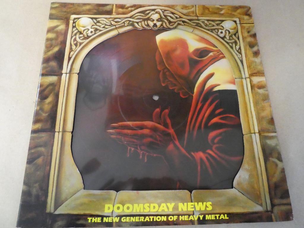 Doomsday News (The New Generation Of Heavy Metal) pic-lp, Cd's en Dvd's, Vinyl | Hardrock en Metal, Picture disc, Verzenden, Zo goed als nieuw