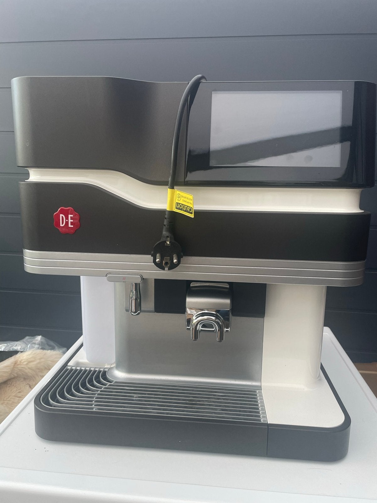 DE Promesso Koffie Automaat voor Kleine Bedrijven, Afneembaar waterreservoir, Gebruikt, Overige modellen, Koffiebonen