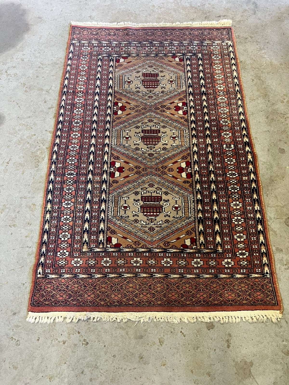Mooi Handgeknoopt Oosters Perzisch Tapijt. 136 x 81 cm, Ophalen, 100 tot 150 cm, 50 tot 100 cm, Zo goed als nieuw
