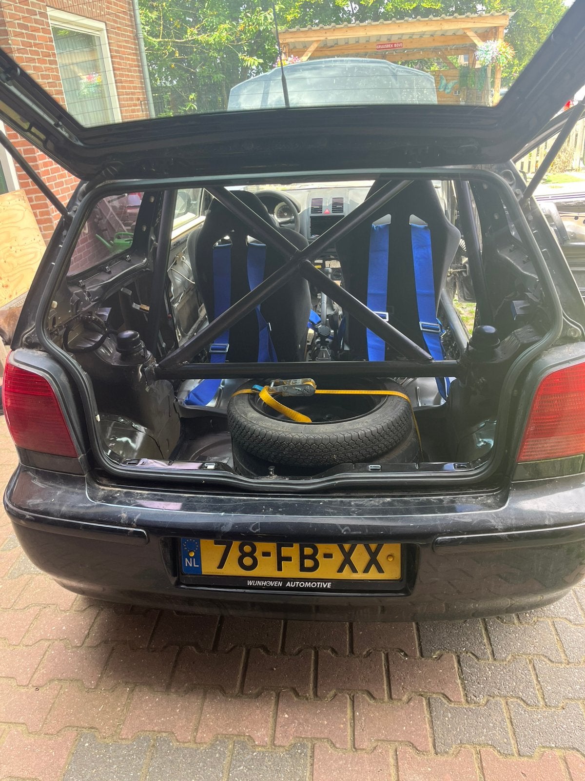 2 crossauto’s, Voorwielaandrijving, 450 kg, 31 €/maand, 4 cilinders