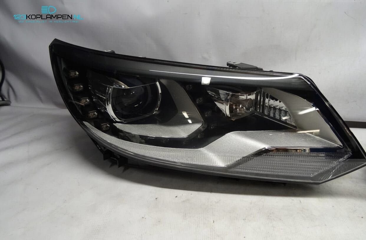 Tiguan 5N facelift Xenon LED koplamp koplampen links rechts, Ophalen, Gebruikt, -, Volkswagen