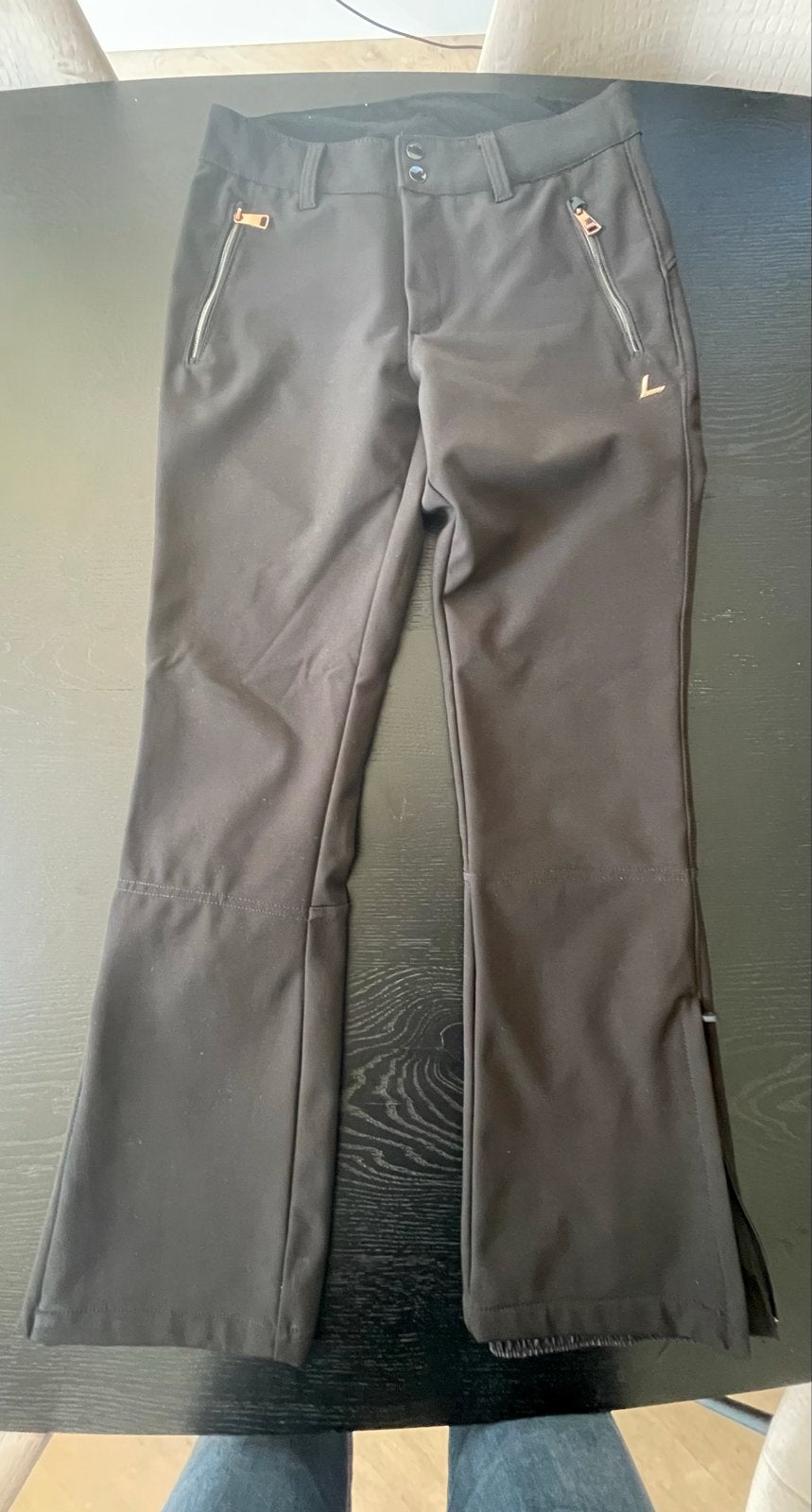 Luhta dames skibroek mt 40 zwart stretch goud accenten, Kleding | Dames, Wintersportkleding, Ophalen of Verzenden, Zo goed als nieuw