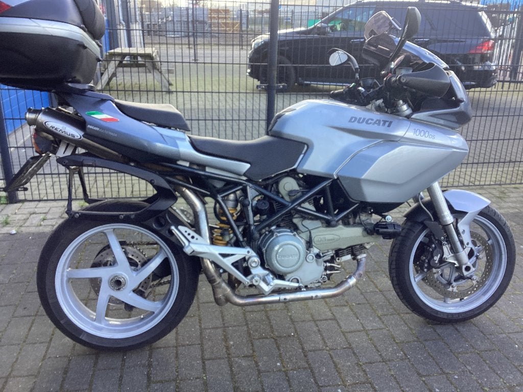 Ducati Multistrada 1000 met originele kofferset. Inruil kan., 2 cilinders, Occasion, Particulier, Toermotor