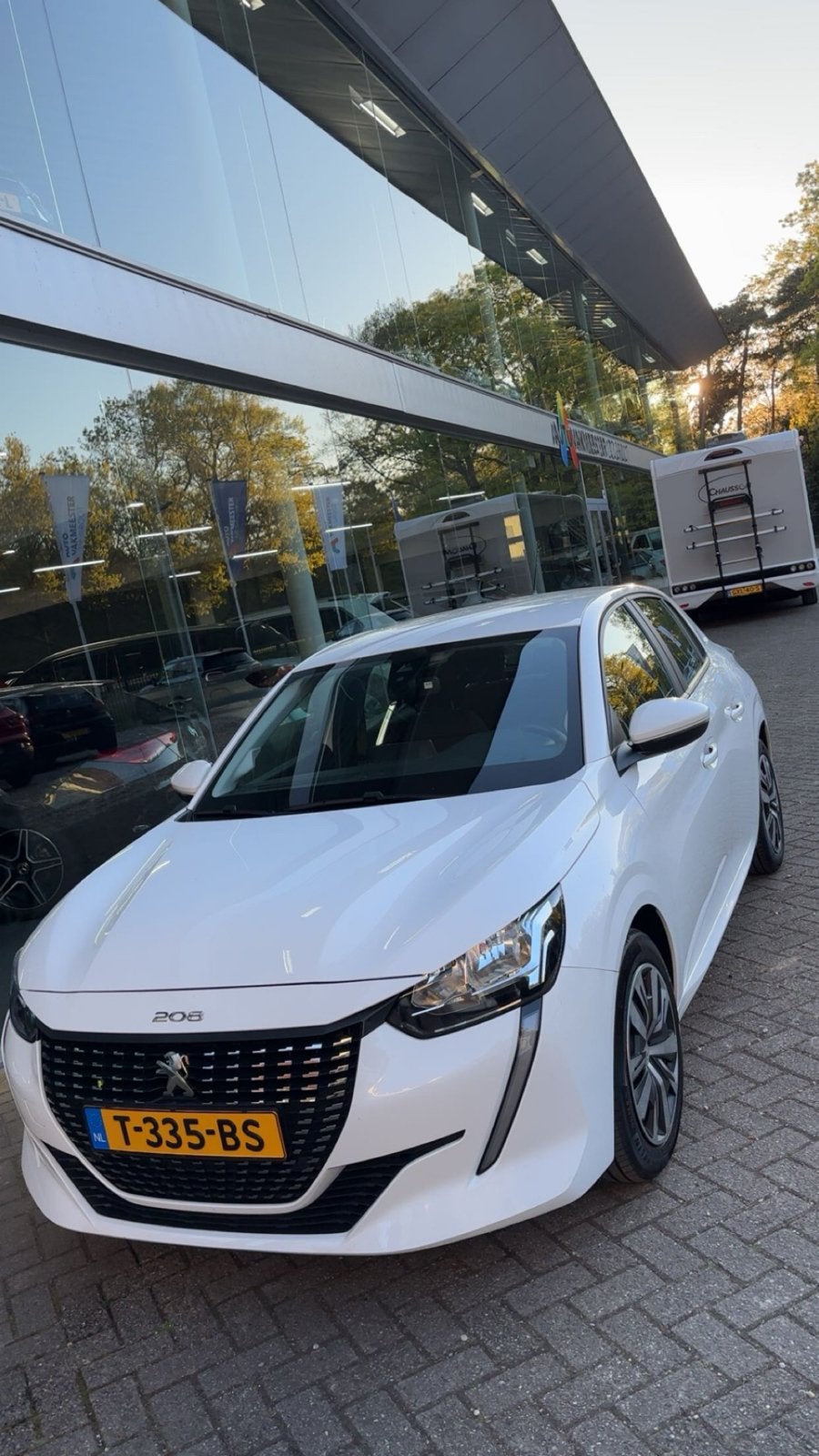 Peugeot 208 1.2 Puretech 100pk 2020 Wit, Auto's, Voorwielaandrijving, 101 pk, 1200 kg, Handgeschakeld