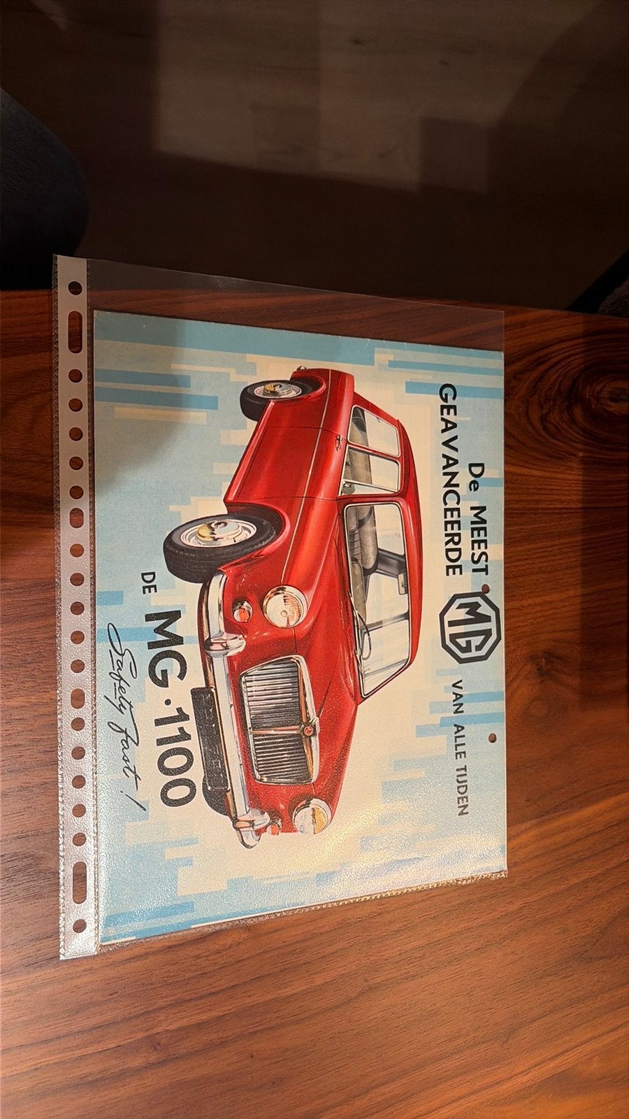 MG 1100 uitvouw brochure, Ophalen of Verzenden, Zo goed als nieuw, Overige merken