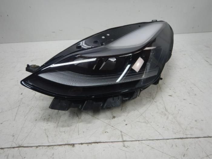 Foto 2 van Tesla Model 3 Volled Facelift Koplamp Links