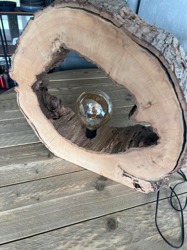 Unieke houten lamp - Anne's Wood, Ophalen, Zo goed als nieuw, Hout, Minder dan 100 cm