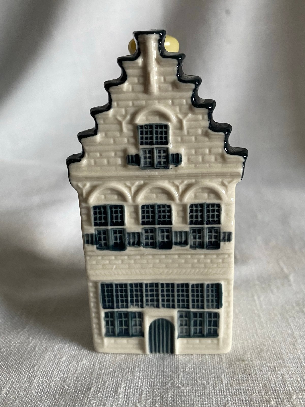 KLM BOLS Delfts Blauw huisje 96 - 2018, Ophalen of Verzenden, Zo goed als nieuw, 81 t/m 91, Gevuld
