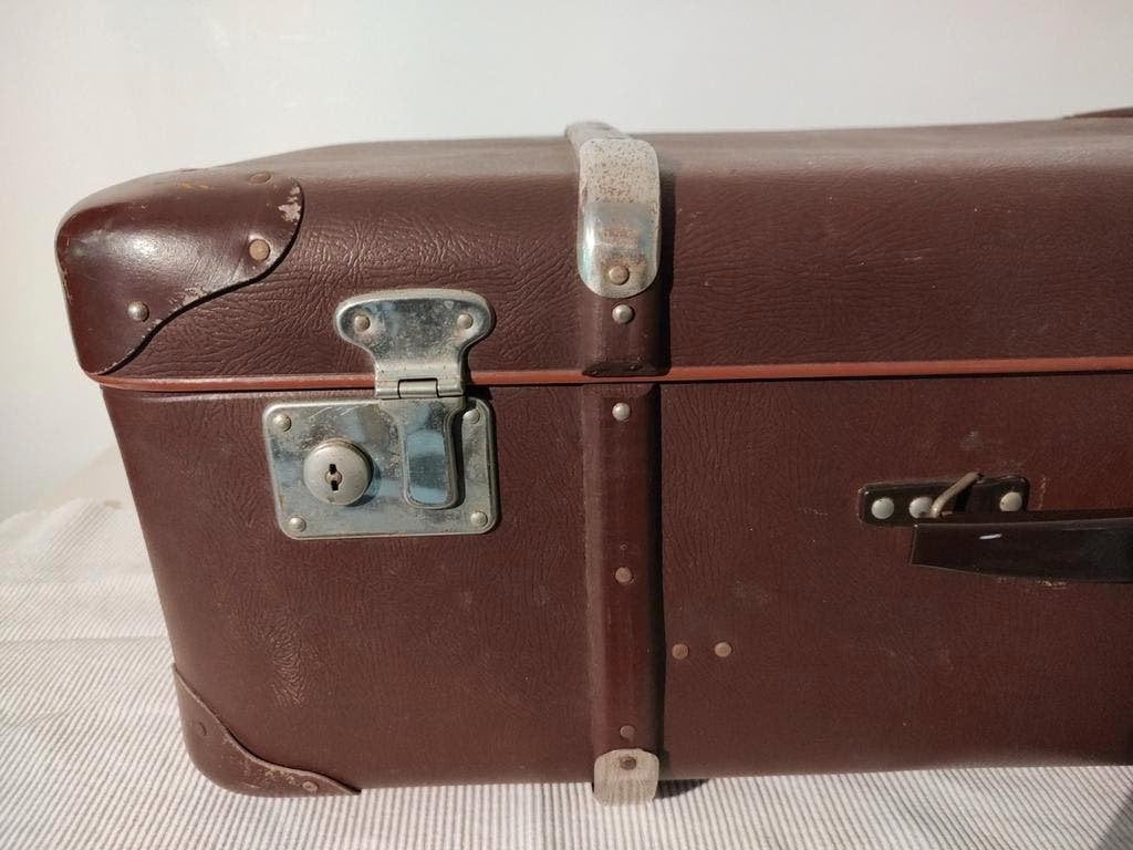 K396 VINTAGE jaren 40-50 koffer /hutkoffer  geperst karton, Sieraden, Tassen en Uiterlijk, Koffers, Ophalen, Overige materialen