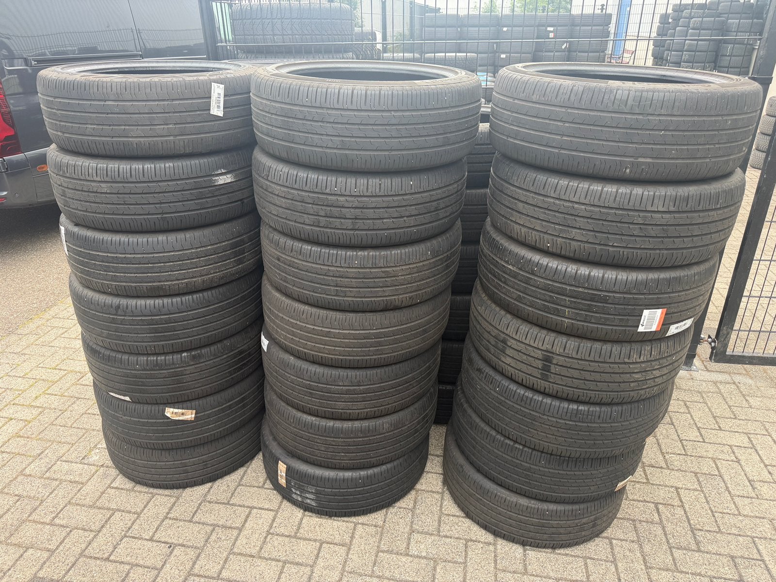 Lynk en co Zomerbanden 235 45 R20 | Continental, Auto-onderdelen, Banden en Velgen, Ophalen, Band(en), Personenwagen, 20 inch