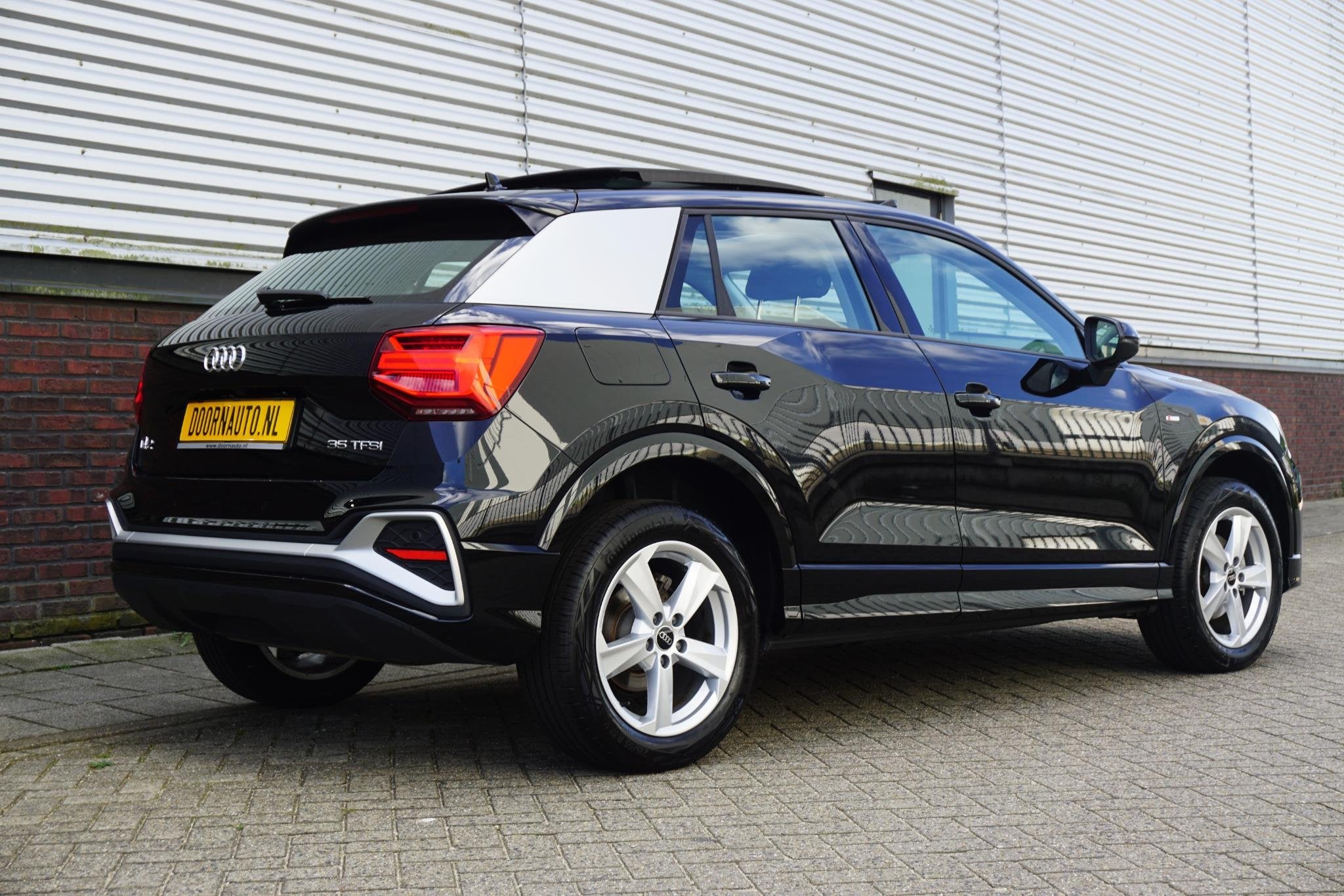 Audi Q2 35 TFSI 150PK Automaat S-Line/Panoramadak/ Camera, Auto's, Stof, 4 cilinders, 150 pk, Bedrijf
