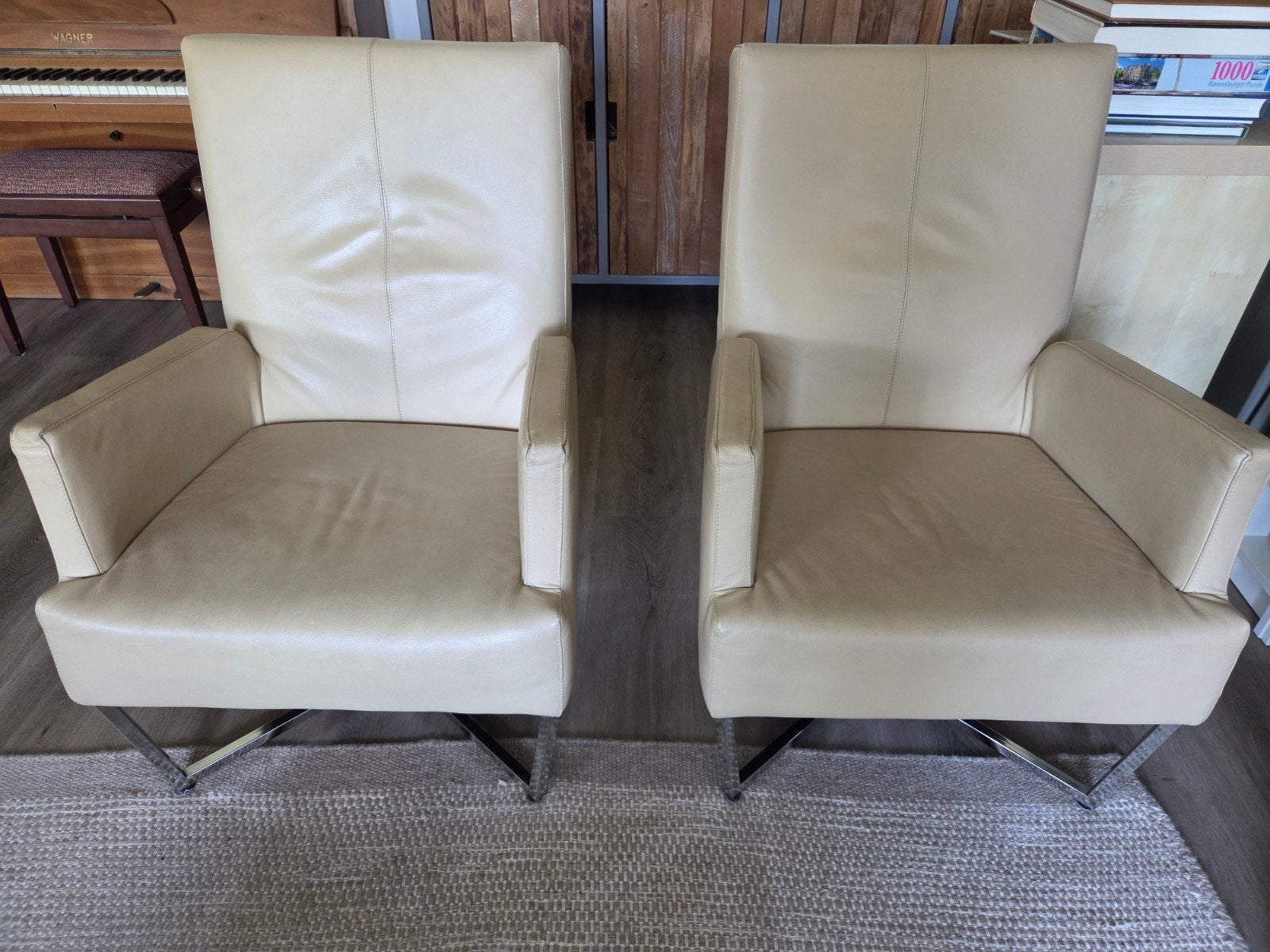 2 leren fauteuils in goede staat., Ophalen, Gebruikt, Minder dan 75 cm, Modern