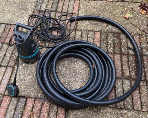 Gardena Vlakzuiger/Vlakpomp - Ideaal voor waterverwijdering, Ophalen, Gebruikt, Elektrisch, Dompelpomp