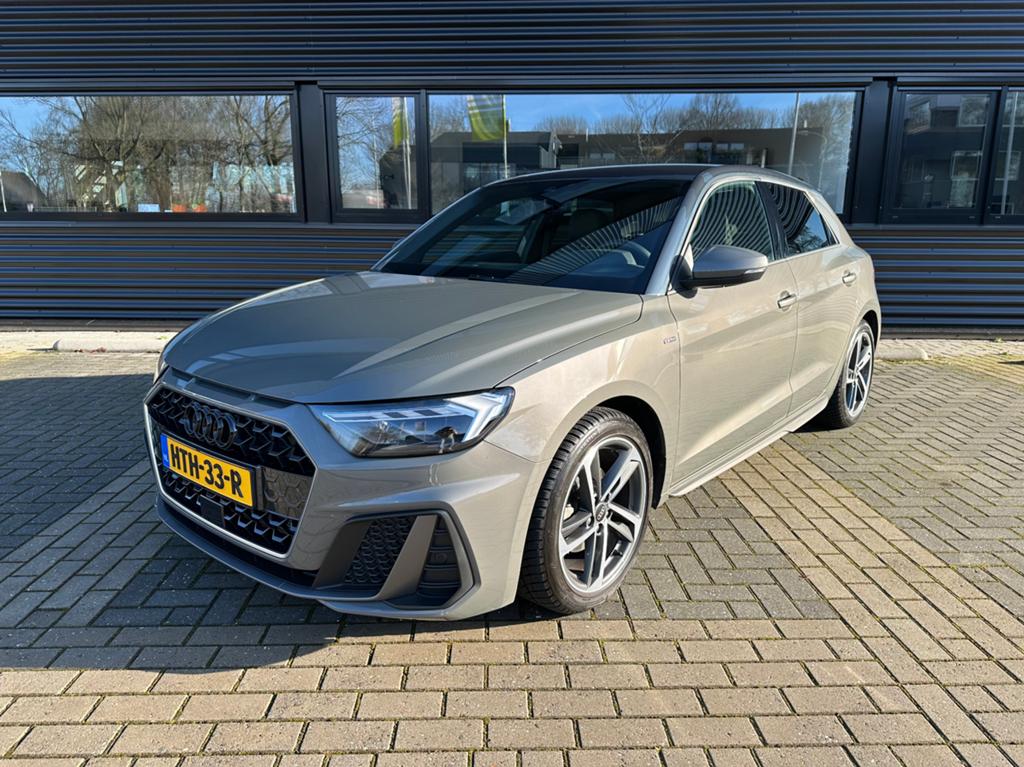 Audi A1 30 Tfsi 116pk S Tronic 3X S-line 08-2024 Grijs, Auto's, Audi, A1, Zwart, Leder en Stof, Lichtsensor