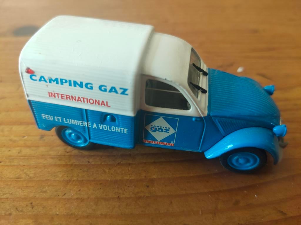 Citroën 2CV Azu 1:43 Norev nr26, Hobby en Vrije tijd, Modelauto's | 1:43, Ophalen of Verzenden, Gebruikt, Auto, Norev