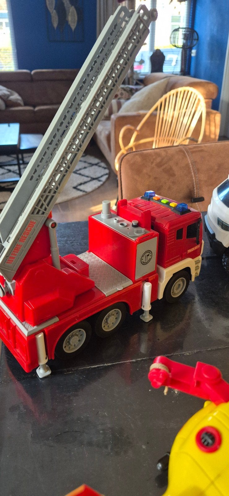 Speelgoed set: brandweer, politie, takelwagen, helicopter, Ophalen, Gebruikt