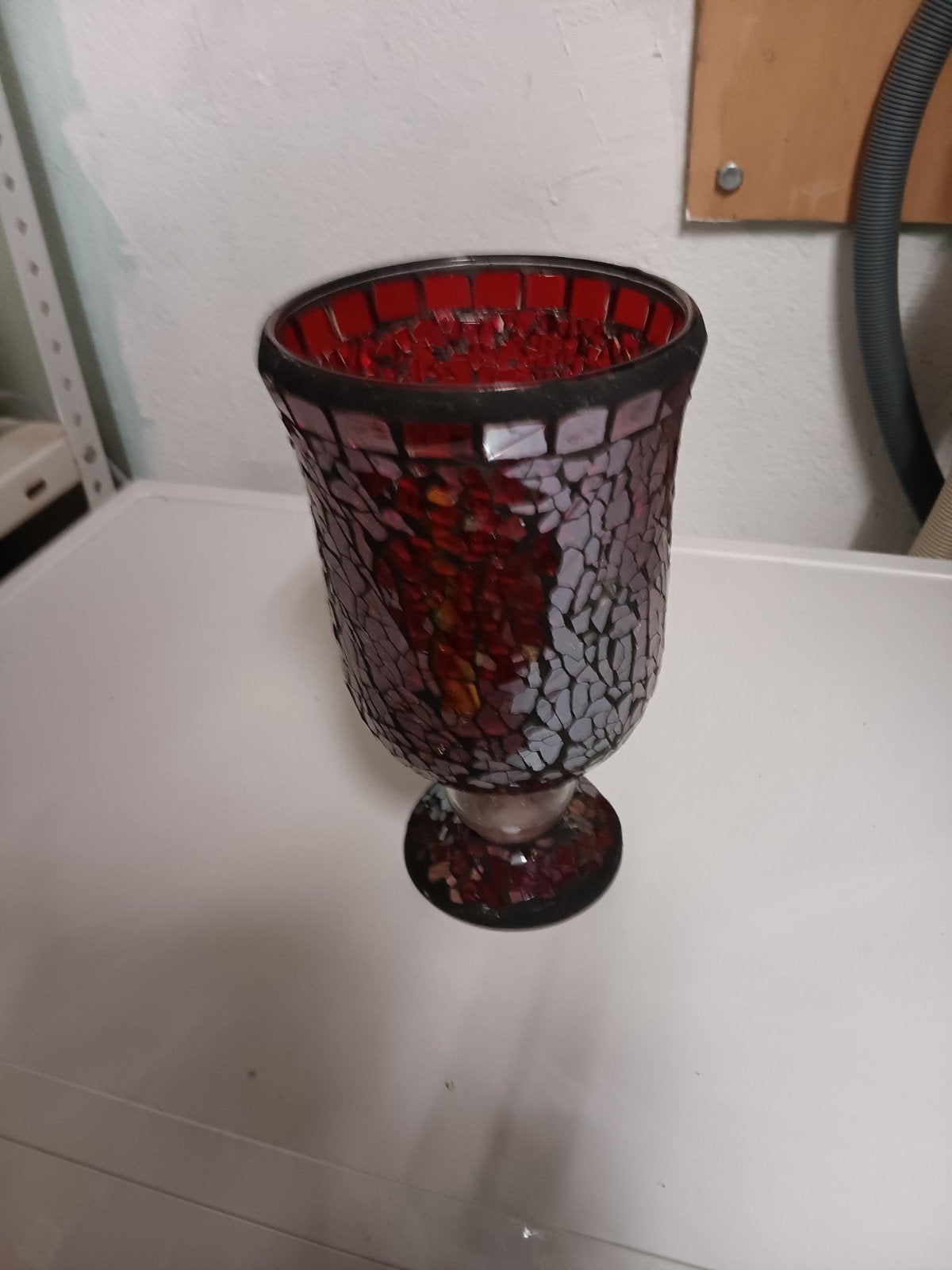 Mozaïek vaas rood en grijs glas, Huis en Inrichting, Woonaccessoires | Vazen, Meerkleurig, Ophalen of Verzenden, Glas, Met patroon/structuur