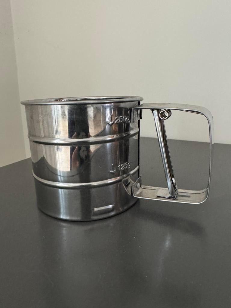Handheld Flour Sieve Fine Mesh Flour..., Ophalen of Verzenden, Zo goed als nieuw