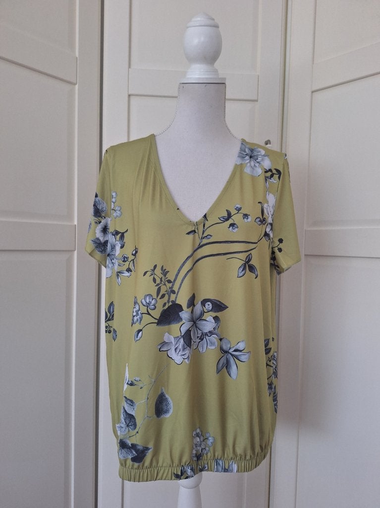 BPC nieuwe pistache groene floral ballontop, maat 44/46 XXL, Kleding | Dames, Bonprix, Maat 46/48 (XL) of groter, Nieuw, Ophalen of Verzenden