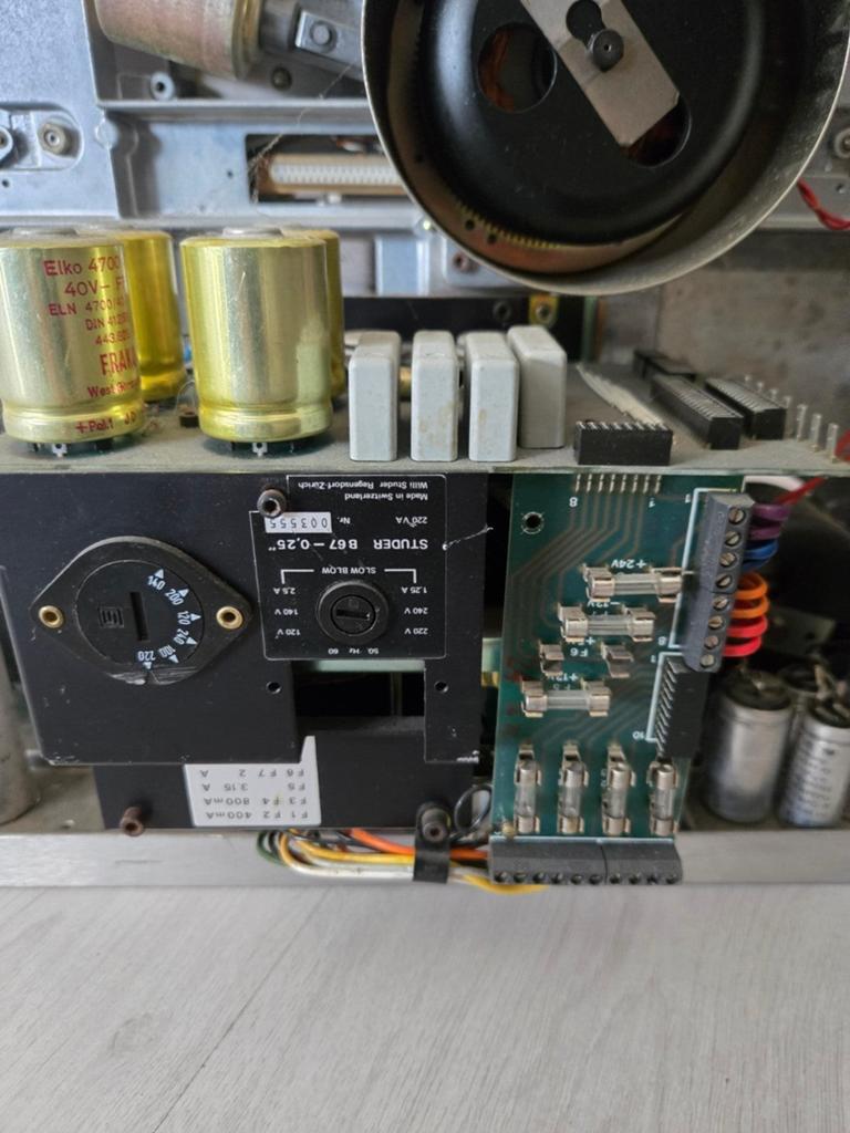 Onderdeel voor de Studer B67 bandrecorder, voor doe-het-zelf, Ophalen