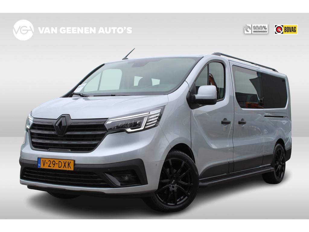 Renault Trafic 2.0 Blue 150Pk T29 L2H1 DC Black Edition 2x S, Auto's, Stof, Gebruikt, 4 cilinders, 150 pk