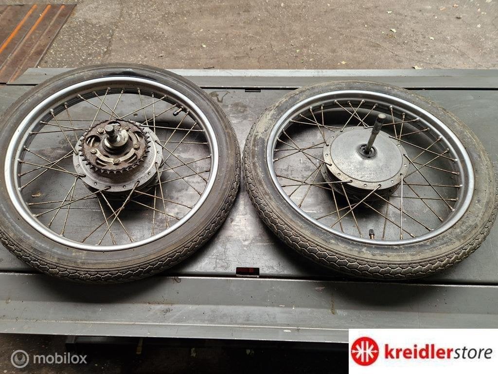 Kreidler Wielen set met grote 150 mm Campagnolo naven compl., Fietsen en Brommers, Brommeronderdelen | Kreidler, Gebruikt, Kreidler