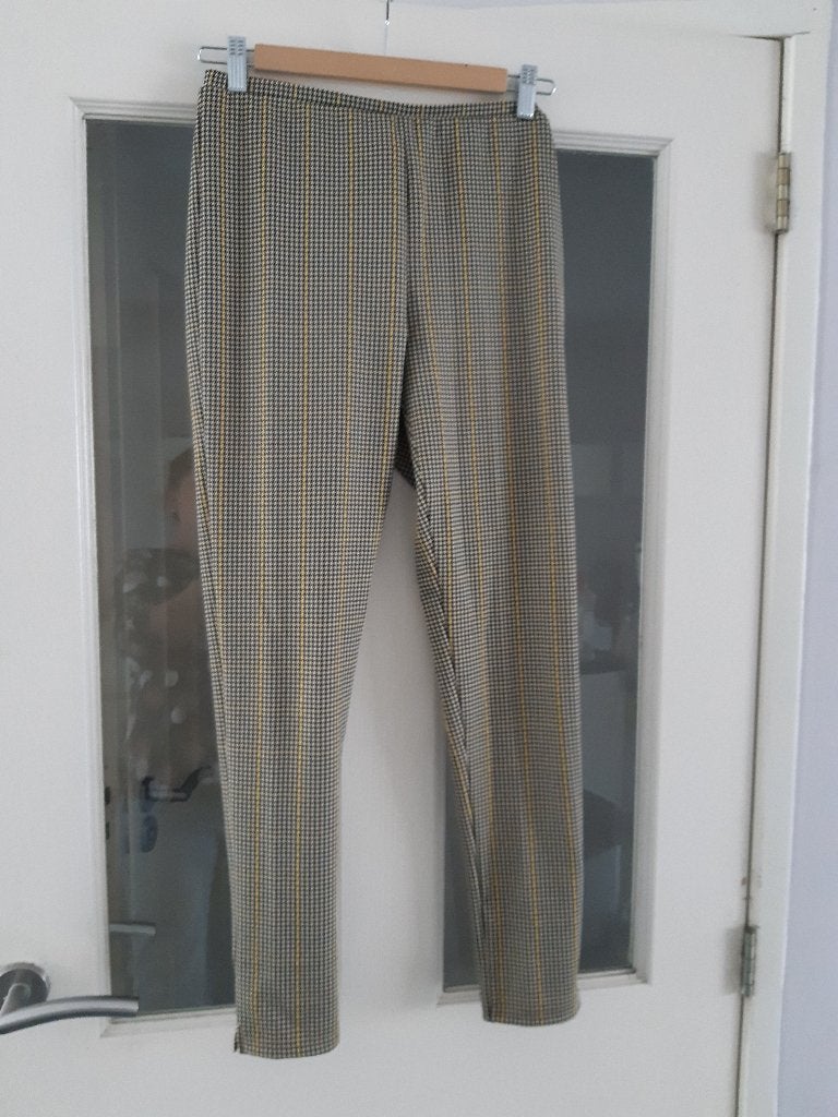mooie Norah broek nog nieuw!, Ophalen, Zo goed als nieuw, Maat 36 (S), Lang