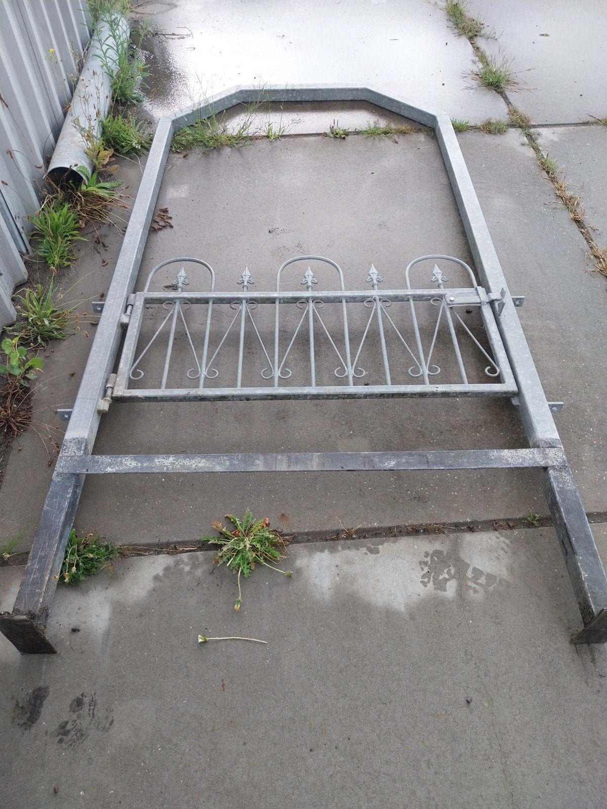 Gegalvaniseerde poort met deur - 1 meter breed, Tuin en Terras, Tuinhekken en Hekwerk, Ophalen, Met poort, Gebruikt, Tuinhek