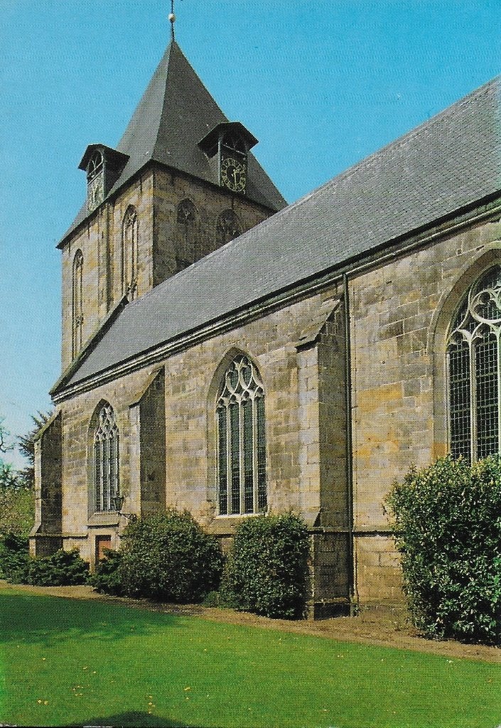 V4 ongelopen ansichtkaart delden ned herv kerk, Ophalen of Verzenden, 1980 tot heden, Ongelopen