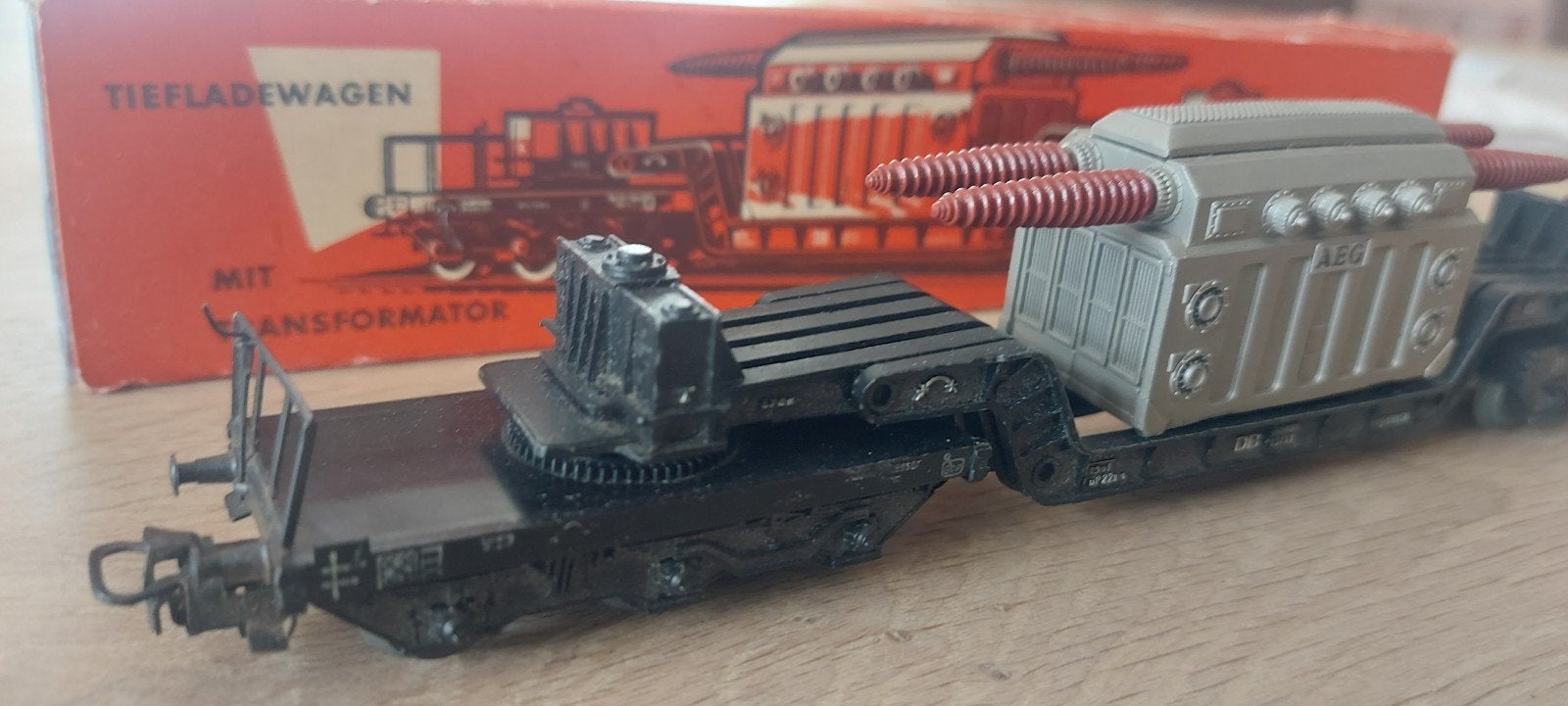Märklin DB diepladerwagen+ AEG trafo artnr 4617 in ovp, Wisselstroom, Wagon, Ophalen of Verzenden, Zo goed als nieuw