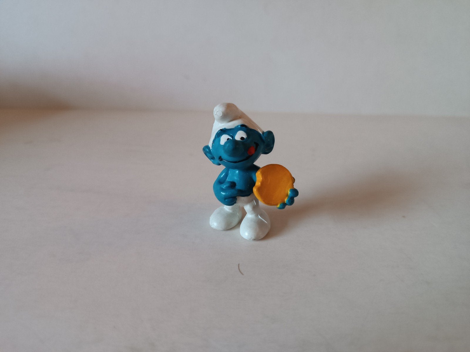 Schleich Smurfen Collectie: Schleich Smurf met koekje, Ophalen of Verzenden, Gebruikt, Overige Smurfen, Poppetje, Figuurtje of Knuffel