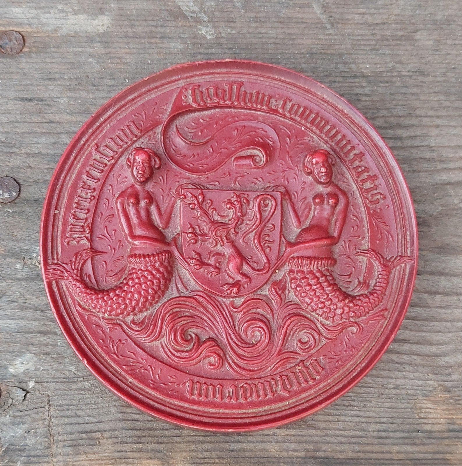 replica  lakzegel Zierikzee met zeemeerminnen en wapenschild, Antiek en Kunst, Ophalen of Verzenden