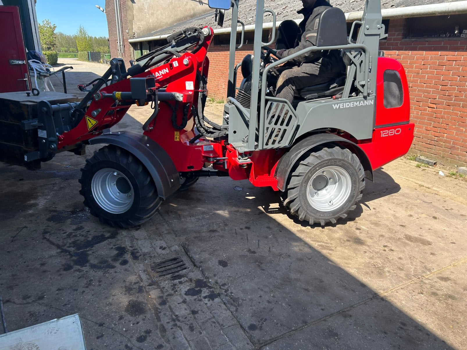 Weidemann 1280, Ophalen