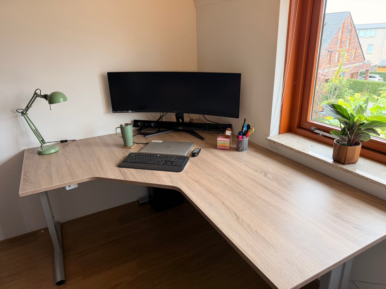 Ergonomisch Hoekbureau 200 x 160, Huis en Inrichting, Bureaus, Ophalen, Zo goed als nieuw