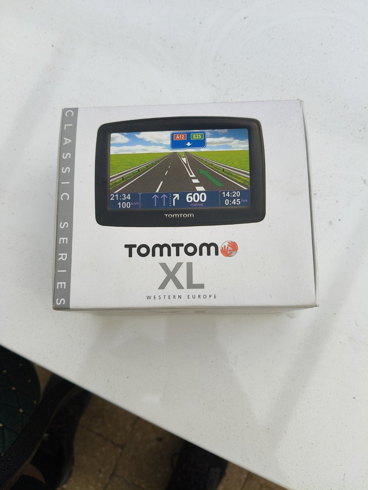 TomTom XL Classic Series Navigatiesysteem West-Europa, Ophalen of Verzenden, Zo goed als nieuw