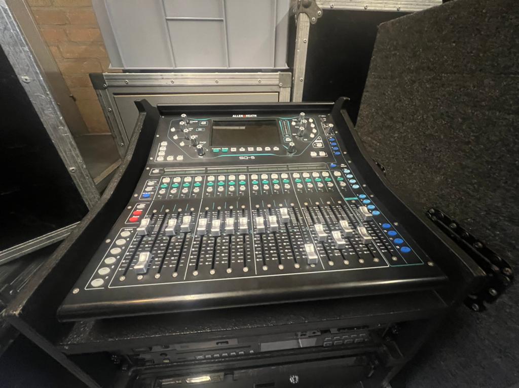 Allen Heath SQ5 full option, Ophalen, Zo goed als nieuw, 20 kanalen of meer
