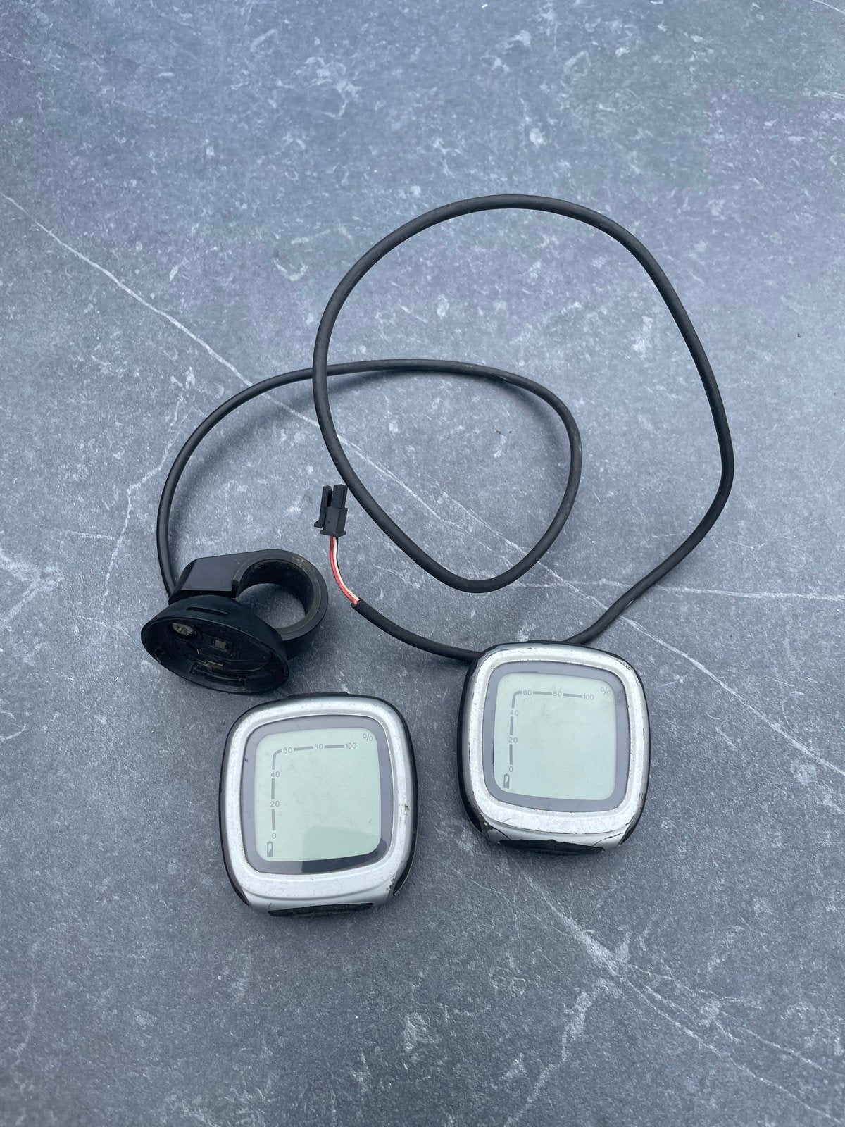 Fietscomputer display met bedieningseenheid - 2 stuks, Ophalen of Verzenden, Snelheidssensor, Gebruikt