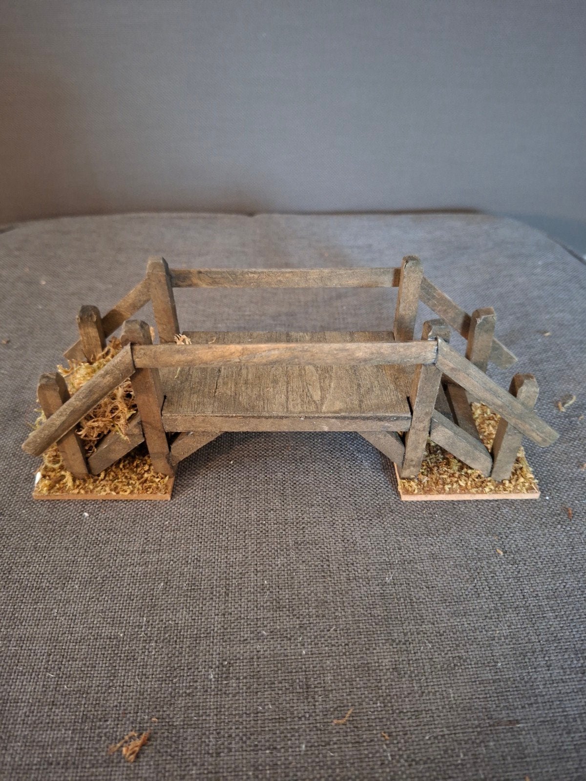 Houten bruggetje voor kerststal of diorama, Diversen, Ophalen of Verzenden, Zo goed als nieuw
